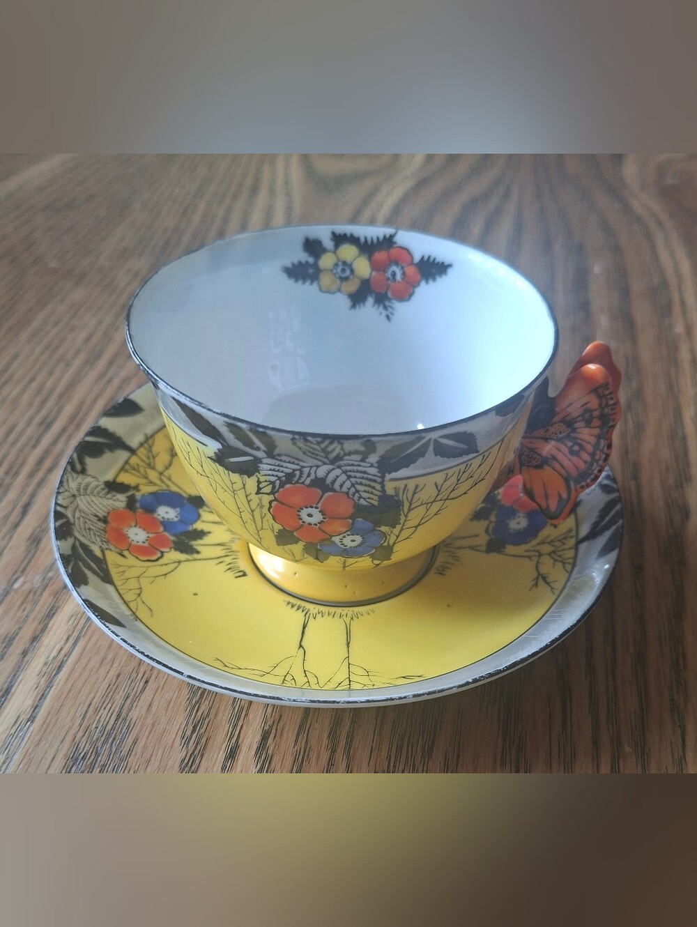 Vintage 1940's Beautiful Deco Teacup And Saucer With Buterfly Handles Unmarked